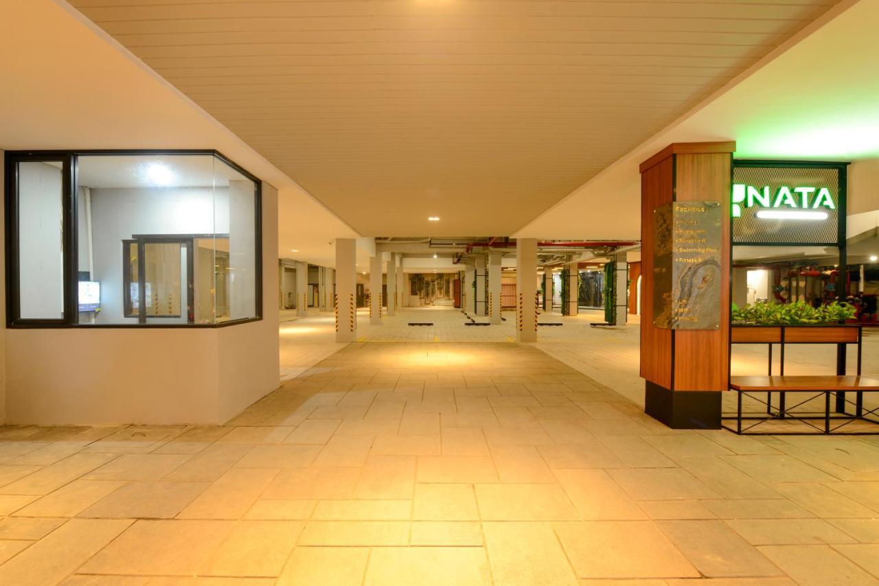 Nata Azana Hotel Solo Exterior foto